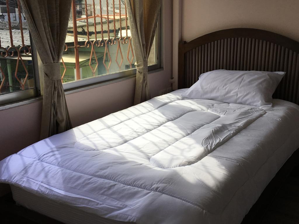 The Grand Palace Hostel Bangkok Zimmer foto