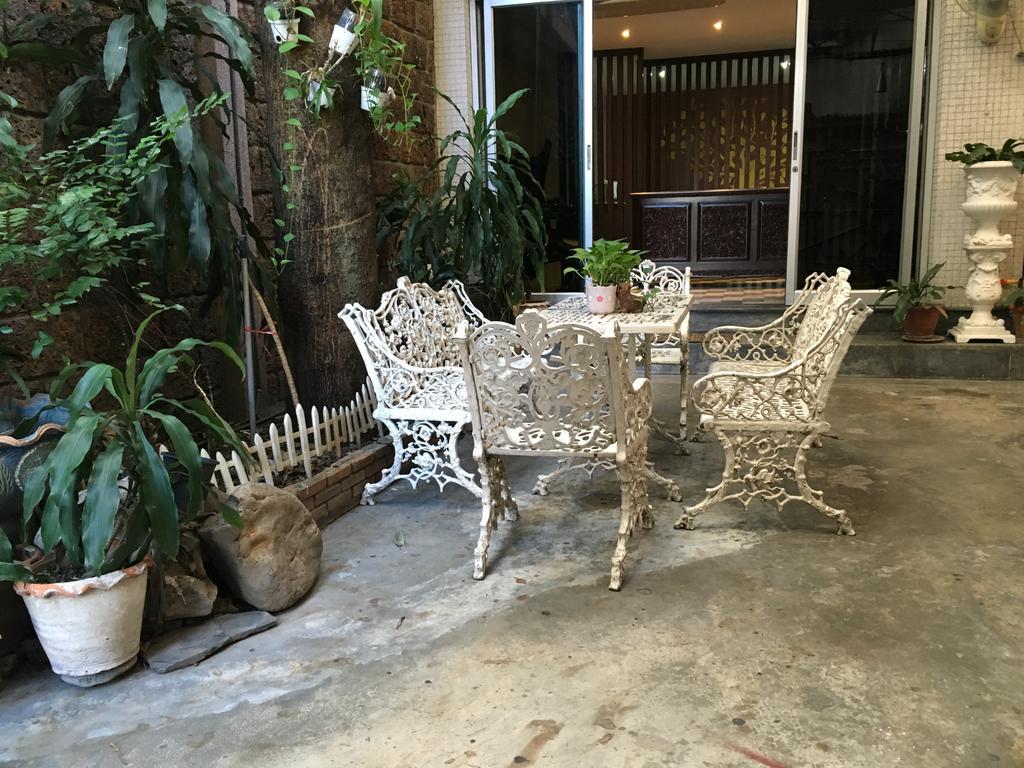 The Grand Palace Hostel Bangkok Exterior foto